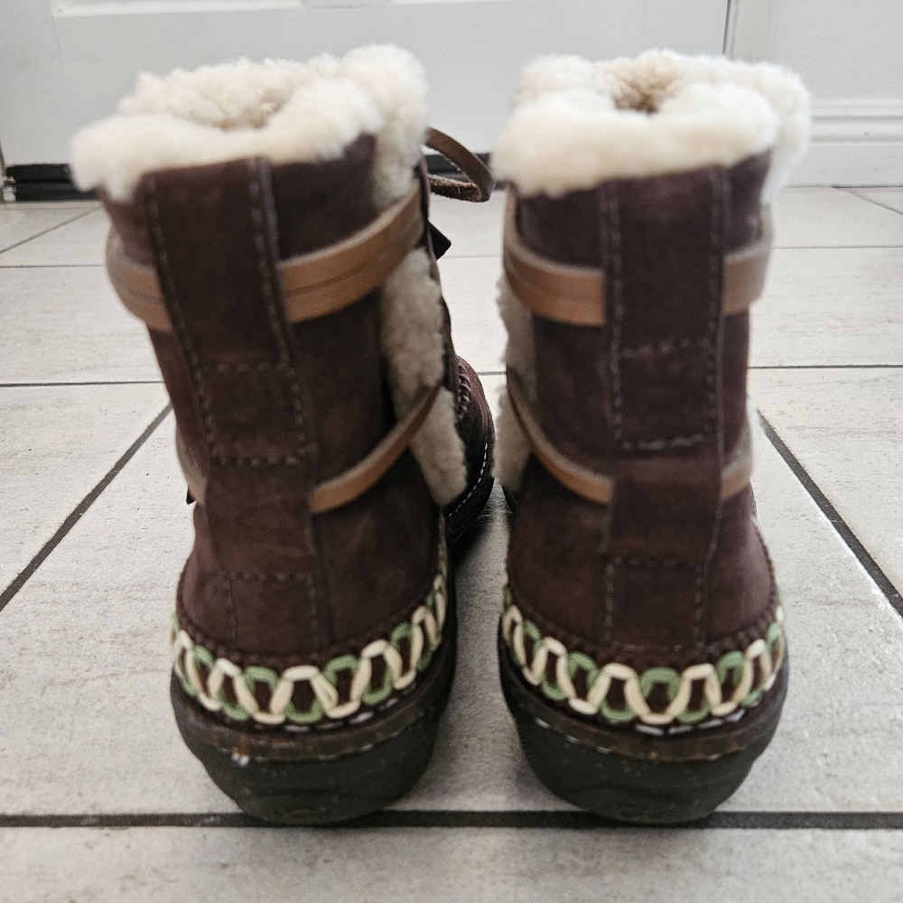 Ugg Brown Suede Shearling Ankle Boots - Picture 4 of 7